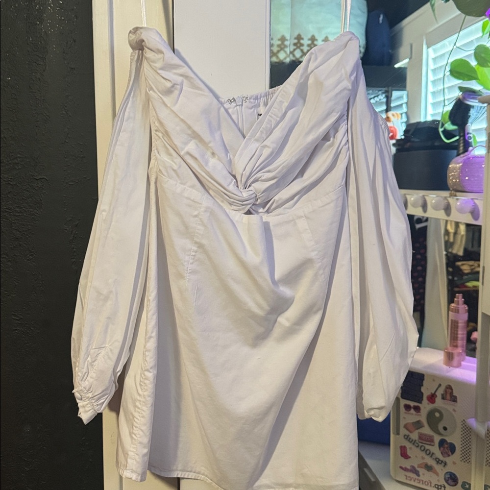 Superdown White Off-Shoulder dress